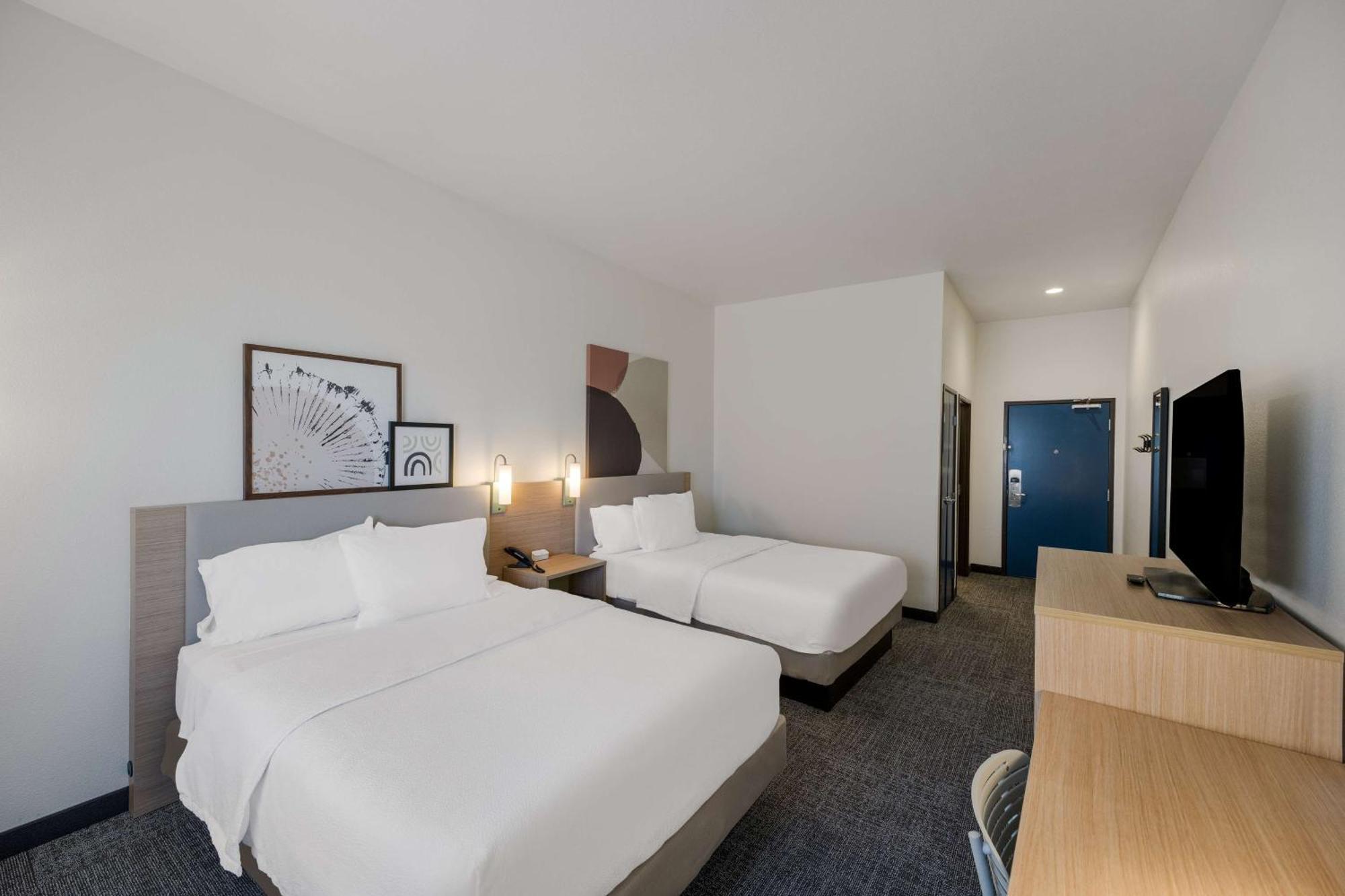 Spark By Hilton Midland South Εξωτερικό φωτογραφία