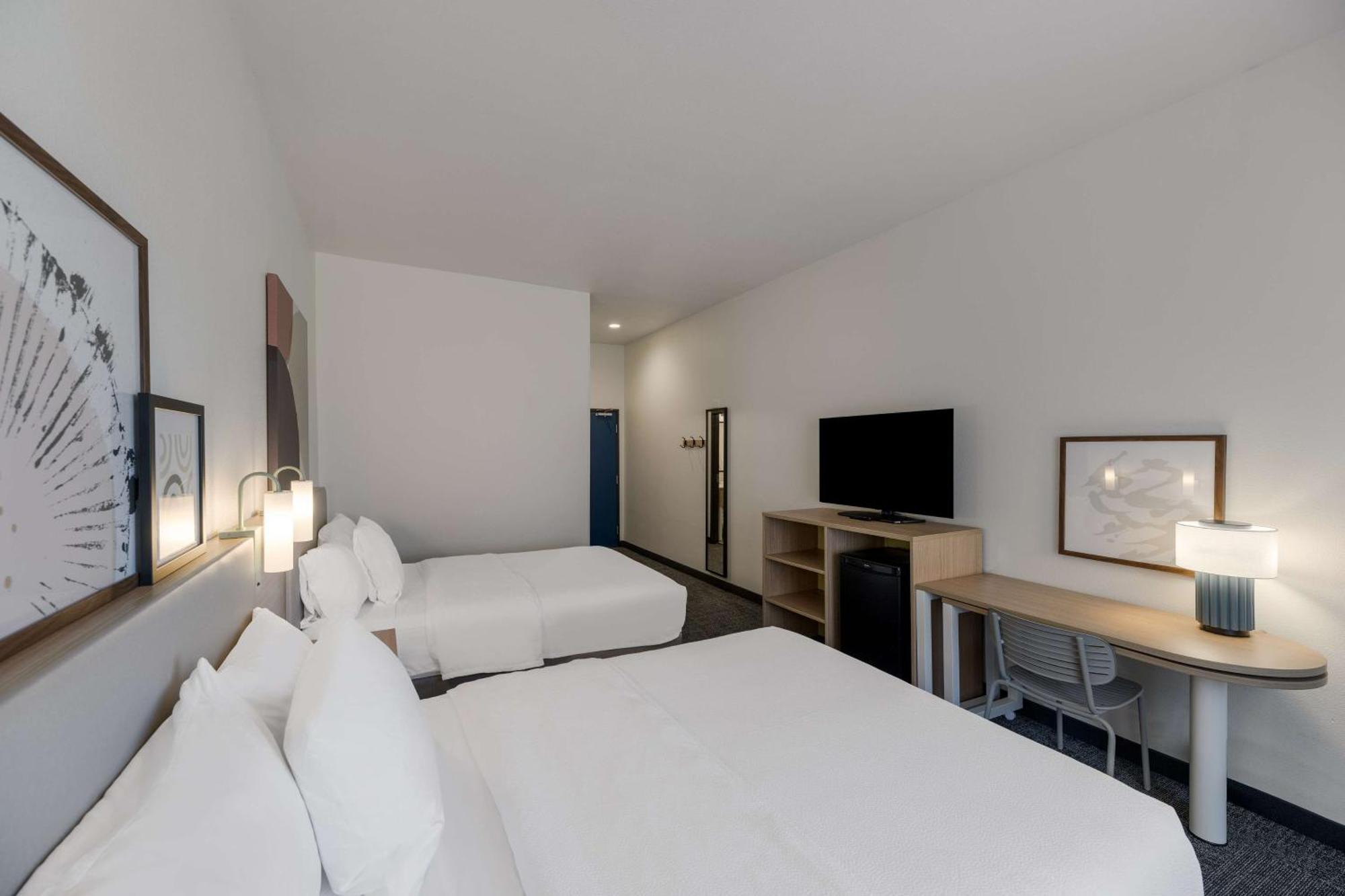Spark By Hilton Midland South Εξωτερικό φωτογραφία
