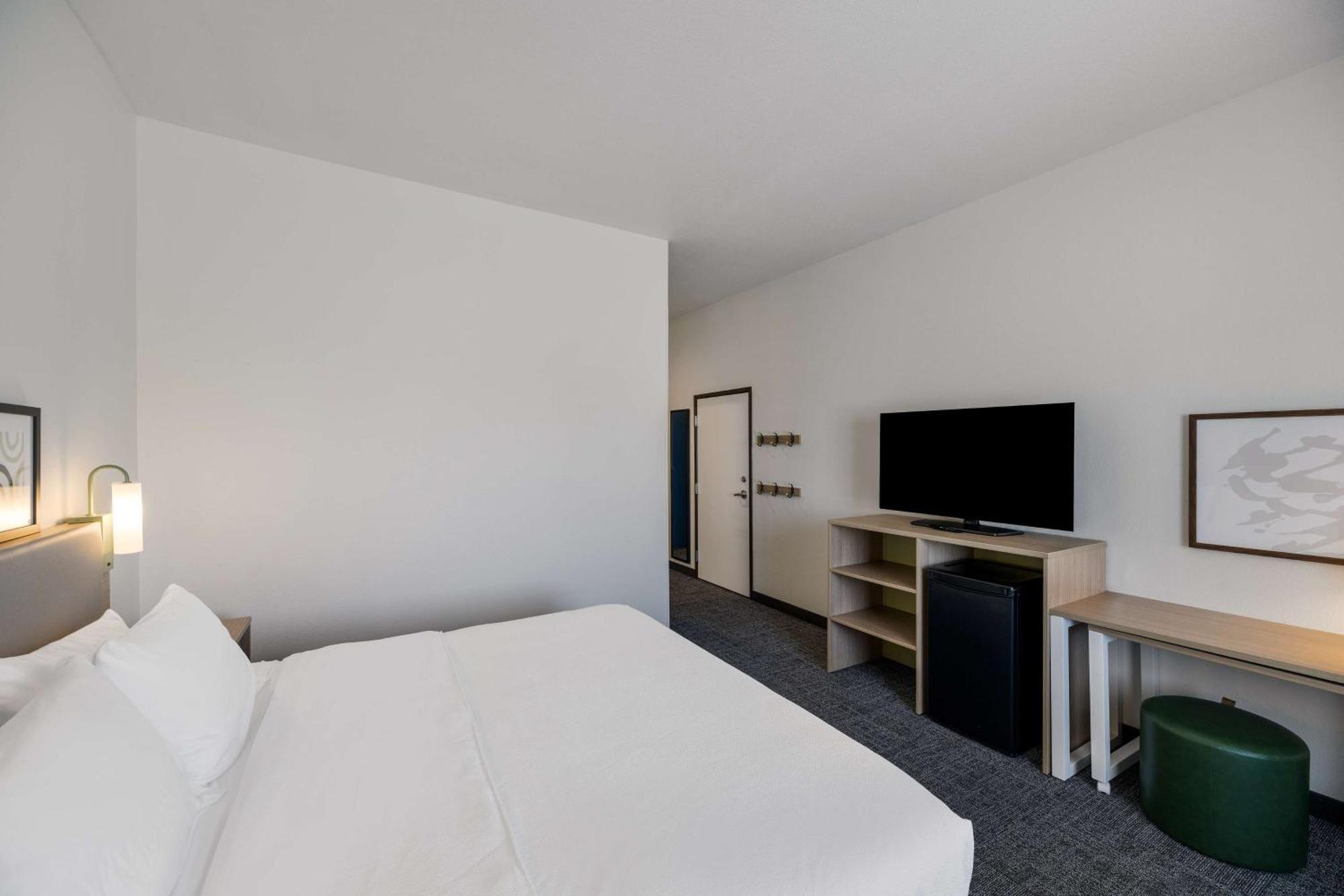 Spark By Hilton Midland South Εξωτερικό φωτογραφία