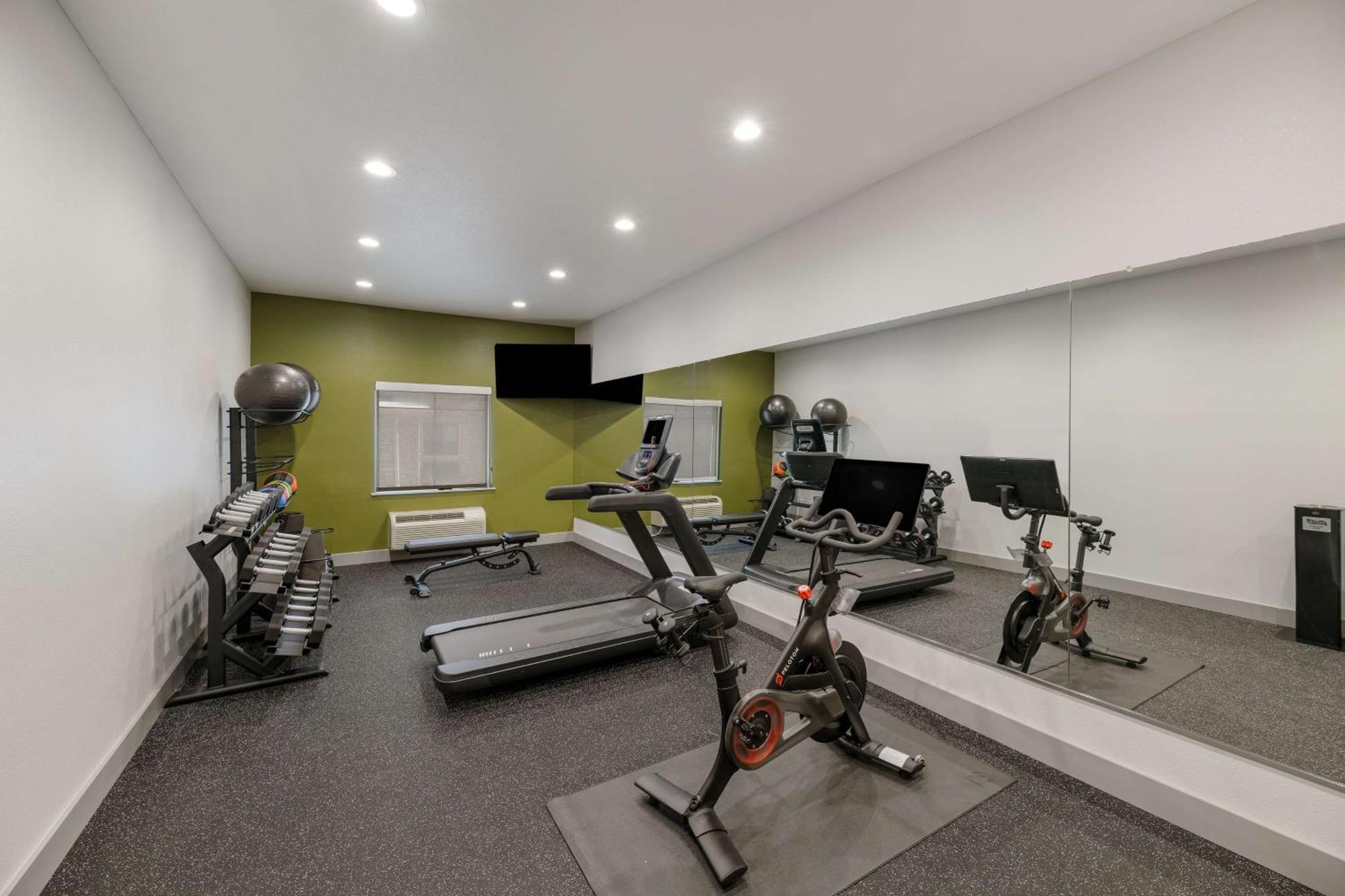 Spark By Hilton Midland South Εξωτερικό φωτογραφία